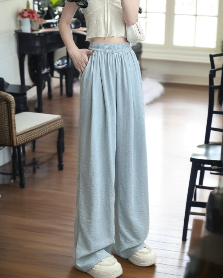 ドレープ感がおしゃれなワイドレッグパンツ