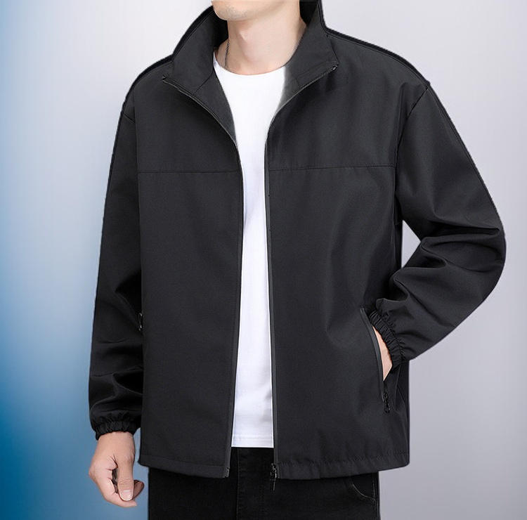 트렌디 남성 캐주얼 재킷 착용샷