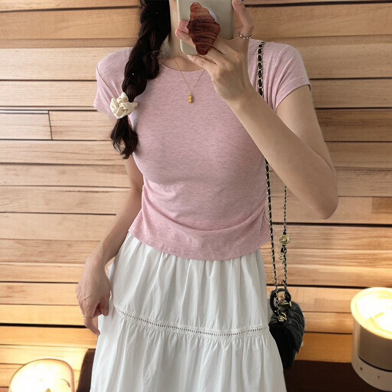 小柄女性向けソルトスタイル肩正しいフリル袖トップス・夏のドーパミンコーデ・スリム見えデザイン丸首シャツ