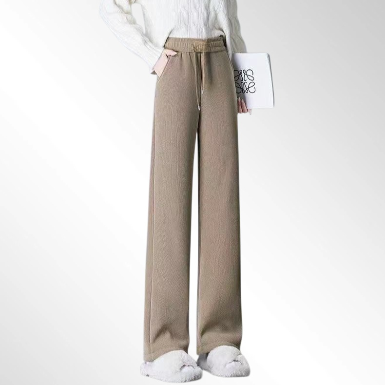 남녀공용 셰닐 팬츠 스타일링 예시