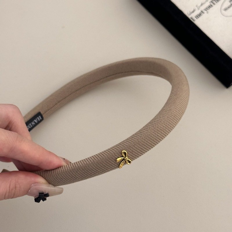 Advanced headband with fashionable bow