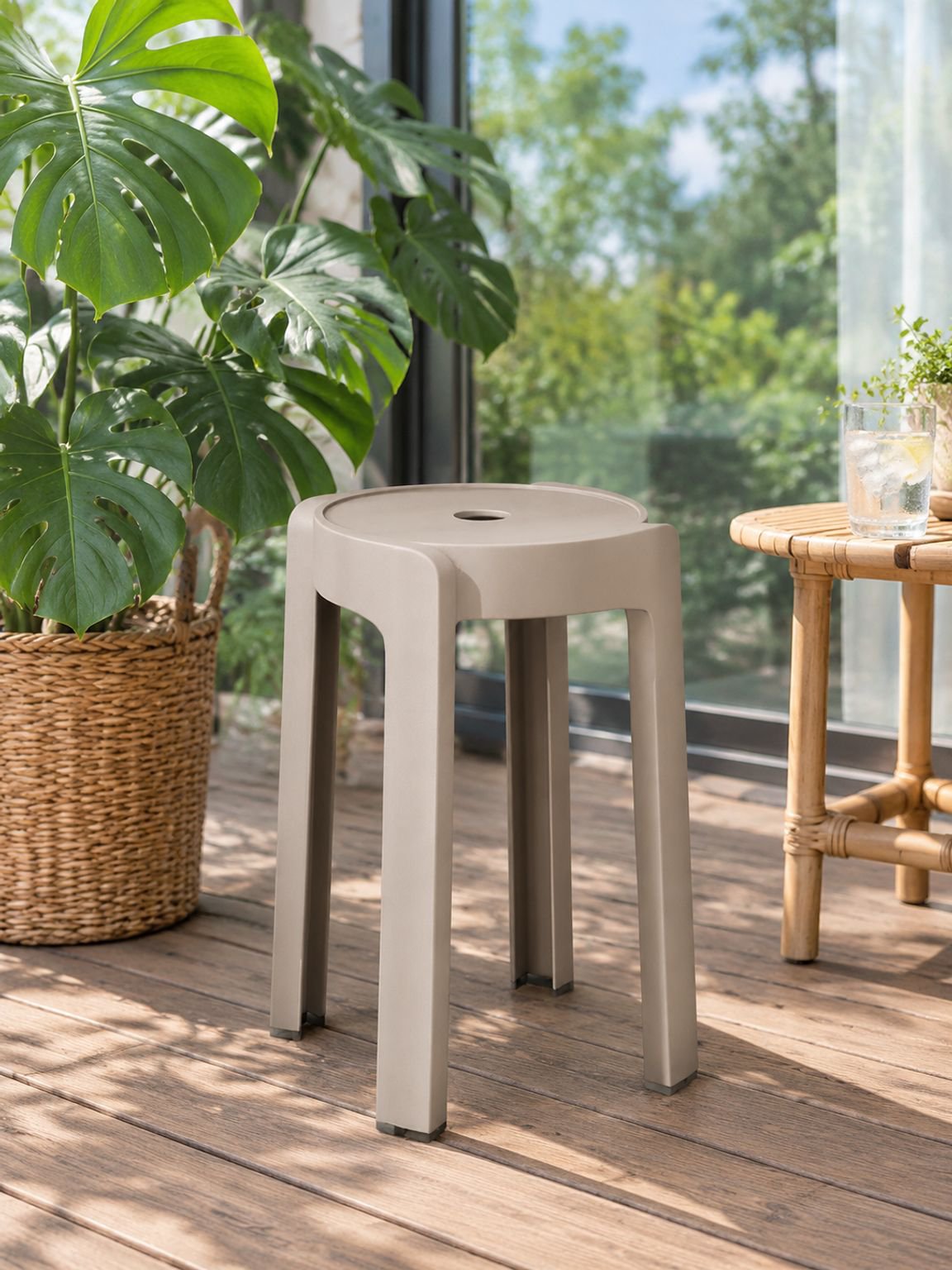 Modern plastic stool suitable for dining room seating