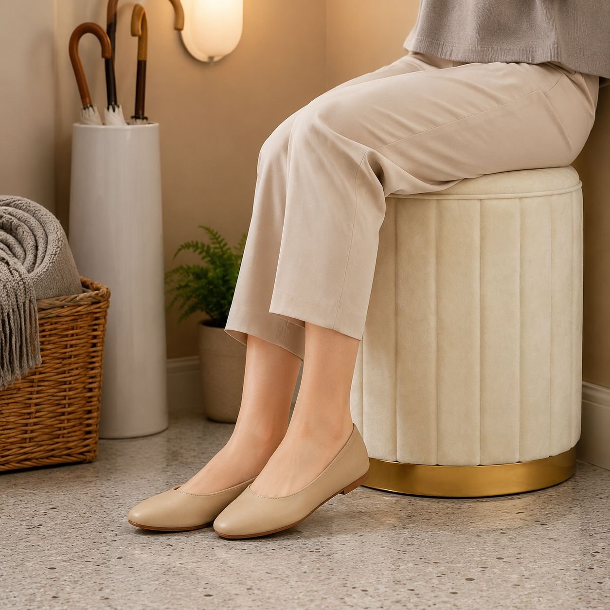 Modern Simple Makeup Stool Storage Round Stool Bedroom Sofa Stool