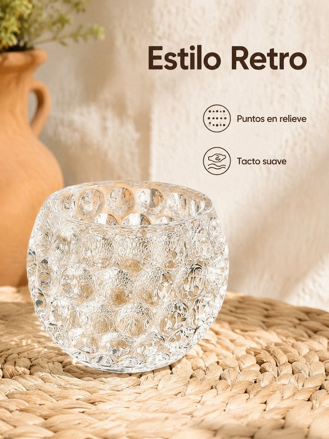 Diseño funcional de botellas de agua para el cuidado de plantas