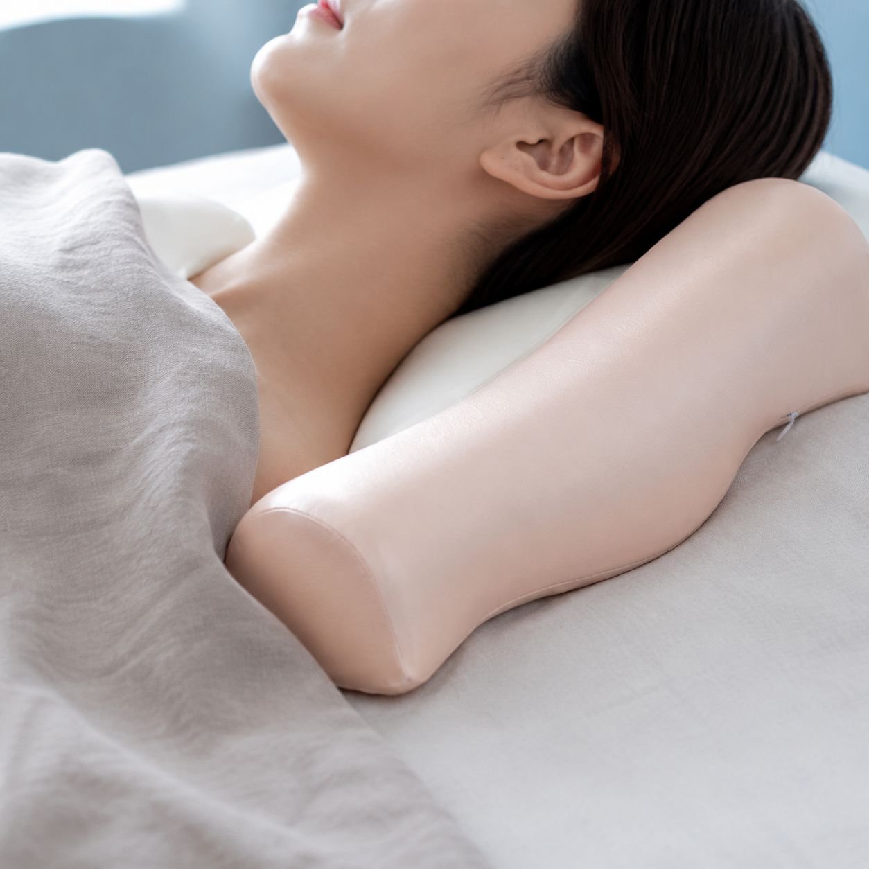 Cool Posture Correction Traction Memory Pillow