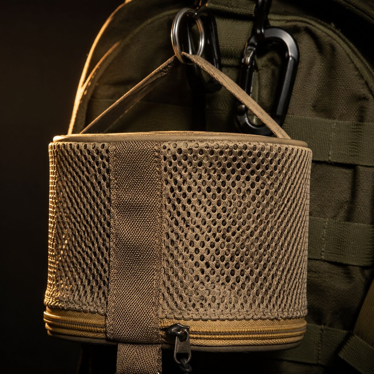 Outdoor camping paper towel drawer household mesh paper towel storage bag car hanging roll paper tub