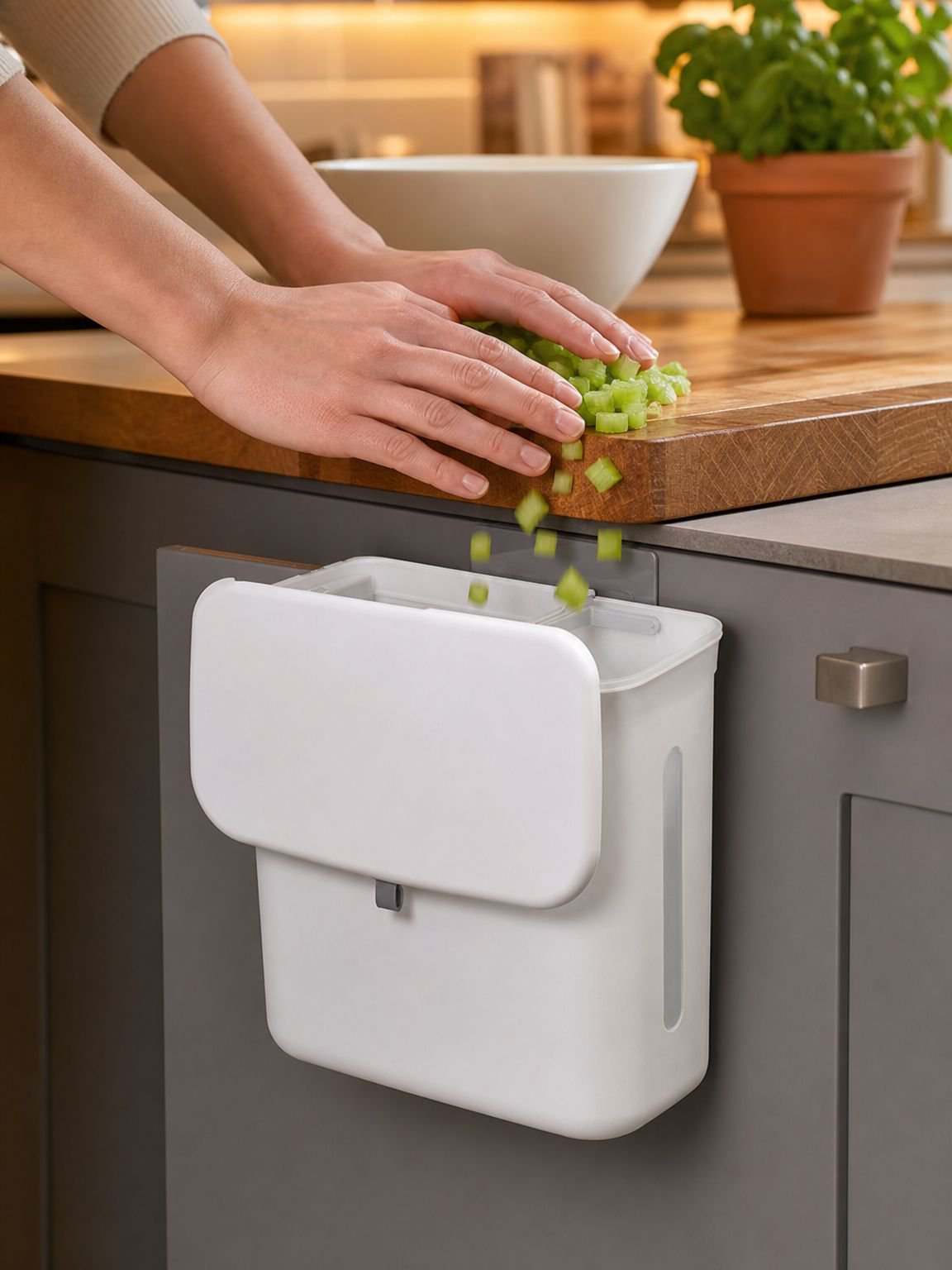 Cubo de basura para puerta de armario con tapa deslizante