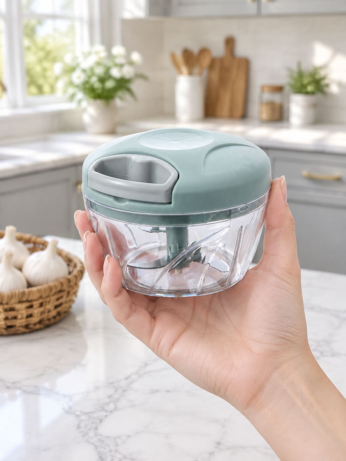 Hachoir à ail compact pour une préparation rapide