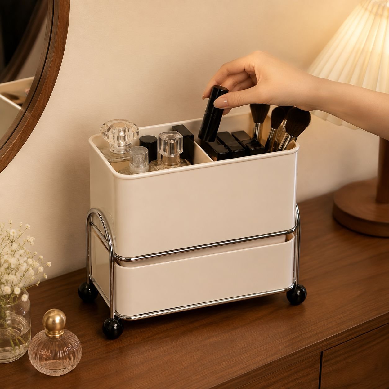 Versatile organizer for office and bathroom
