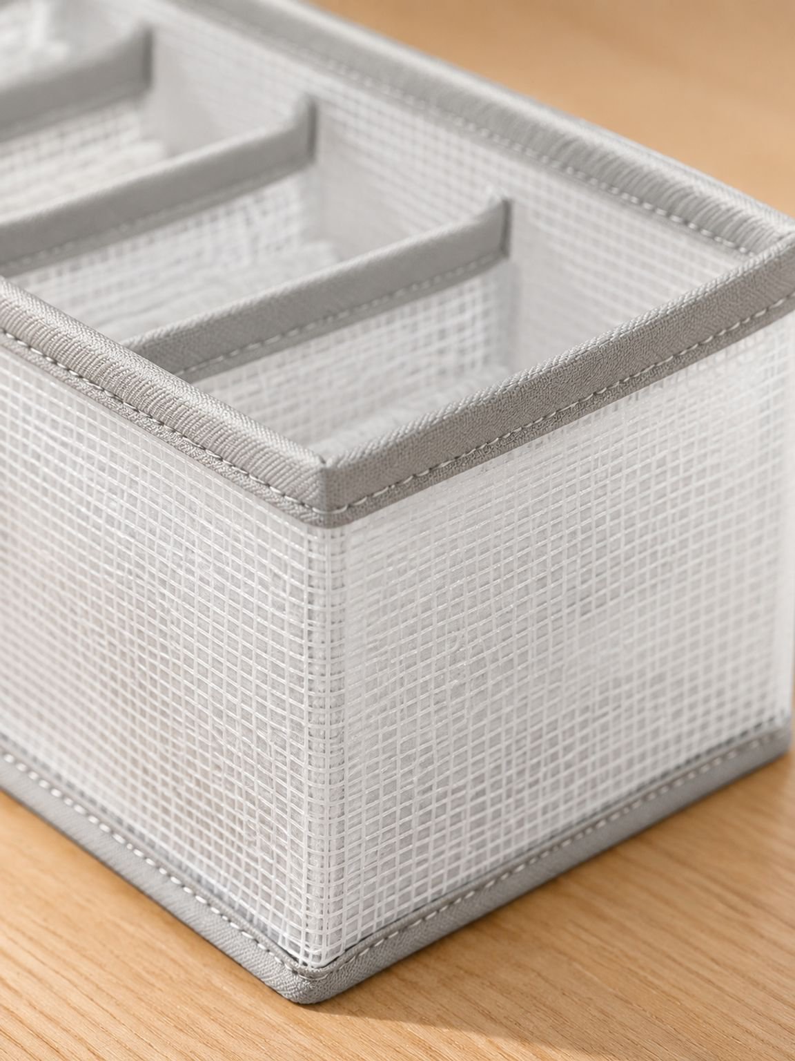 High-quality foldable wardrobe storage organizer for compact use