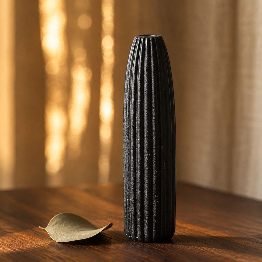 Stylish modern vase for luxury home decoration