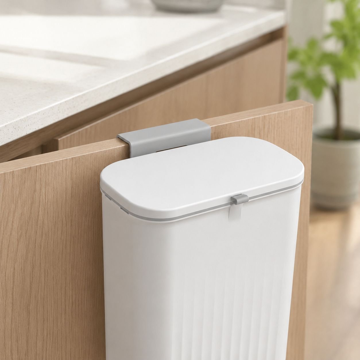 Compact waste bin with stylish design