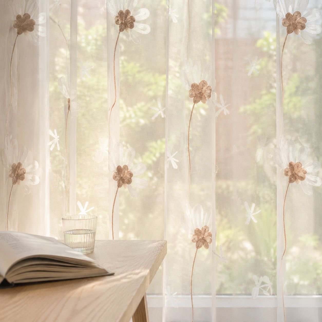 Modischer transparenter Vorhang mit Chrysanthemenstickerei