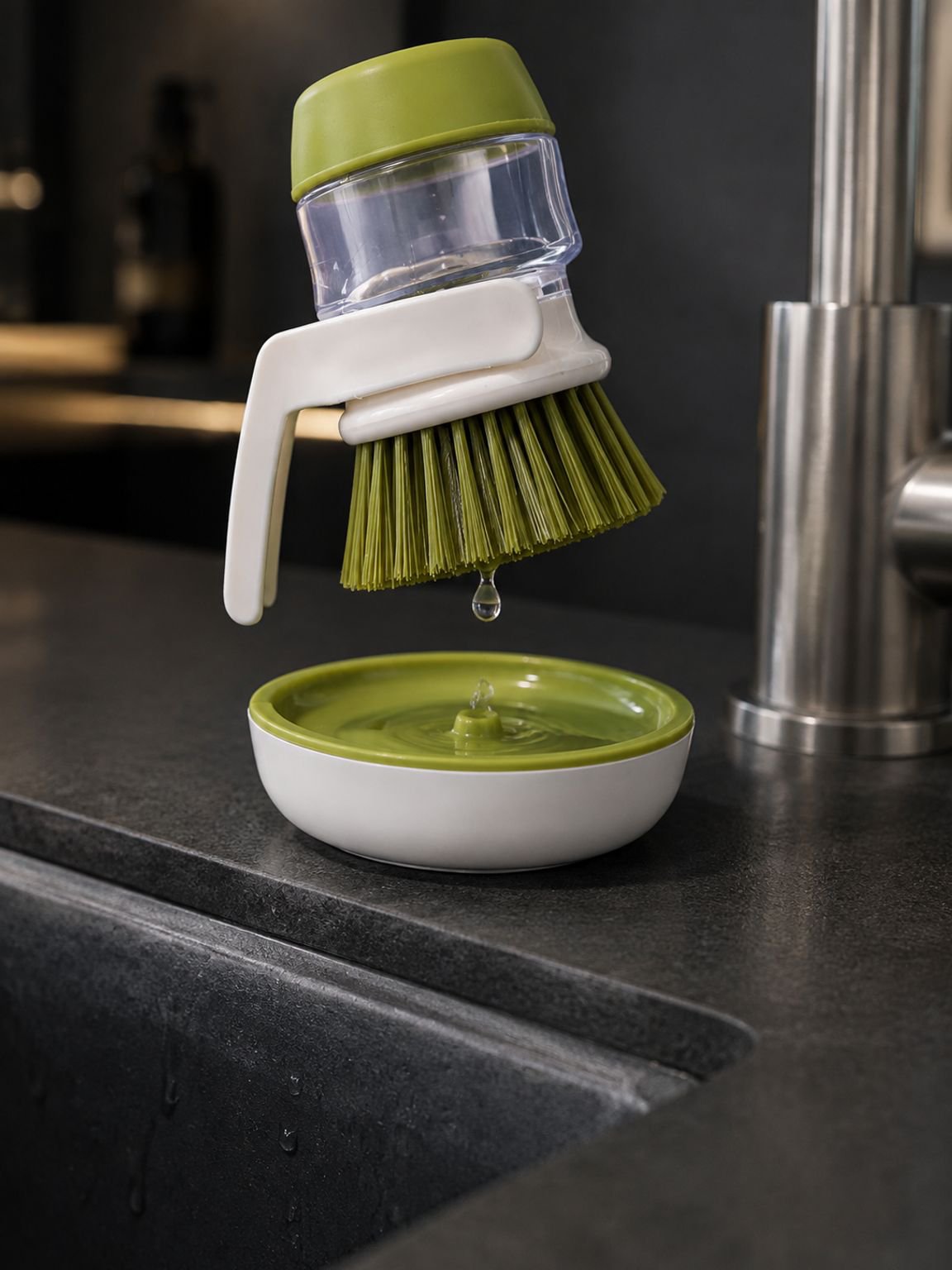 Dishwashing Magic Tool cutting through tough grease and stains with ease