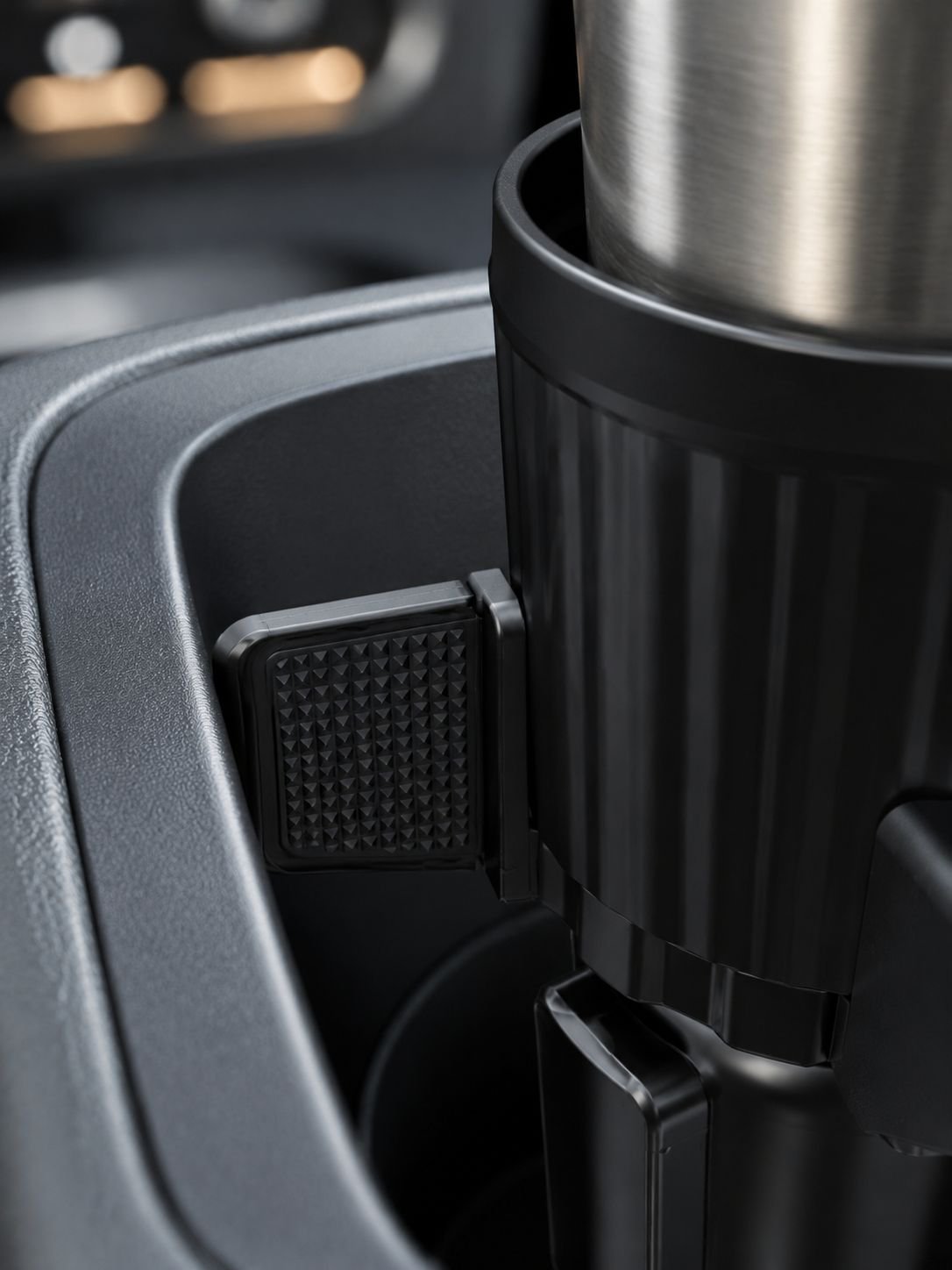 Auto-Mittelkonsole mit integriertem Handyhalter