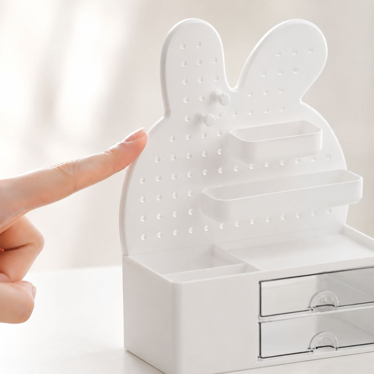 Organizador de escritorio decorativo con forma de conejo