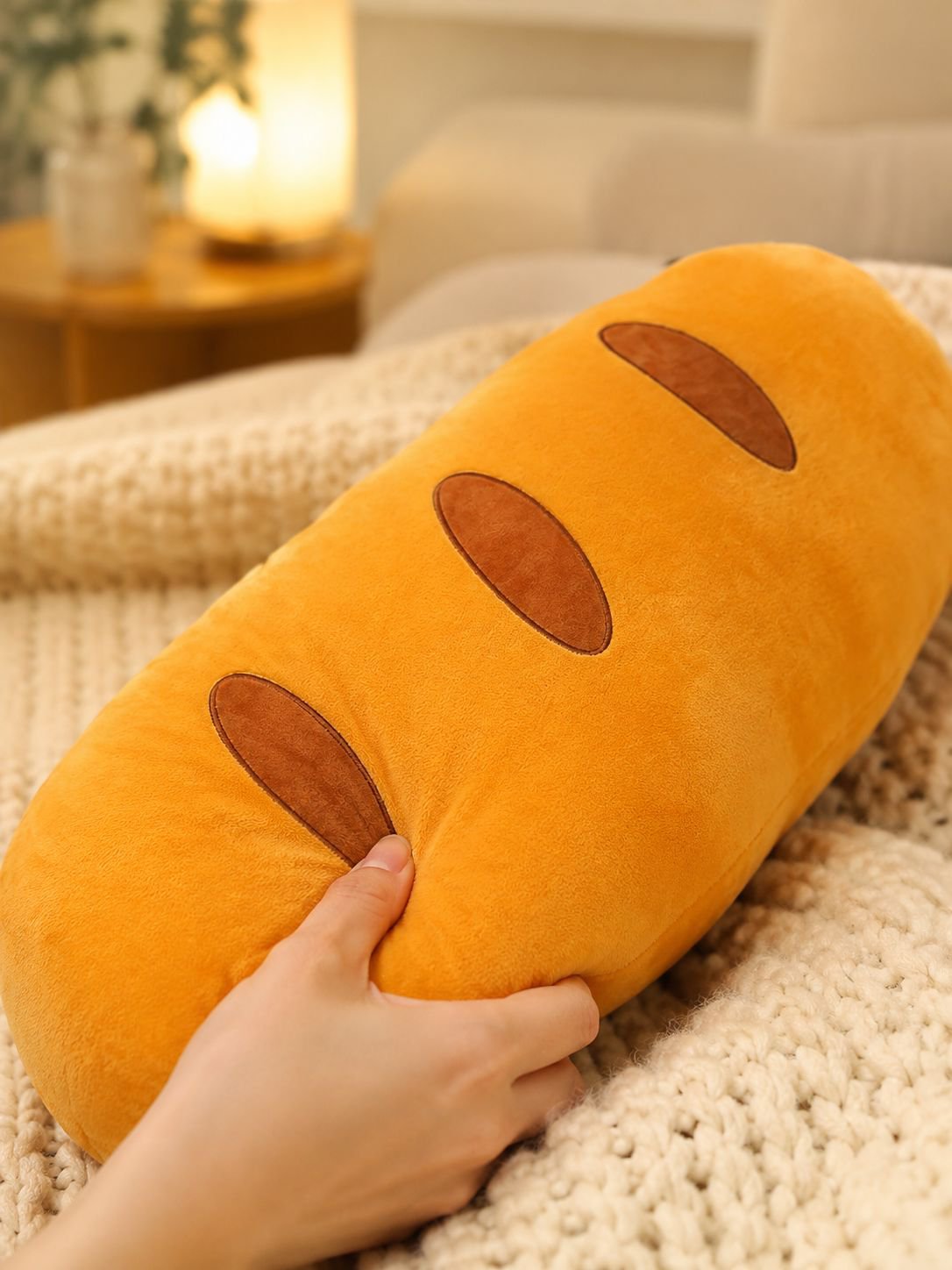 本物のバゲットと並べたクッションの比較