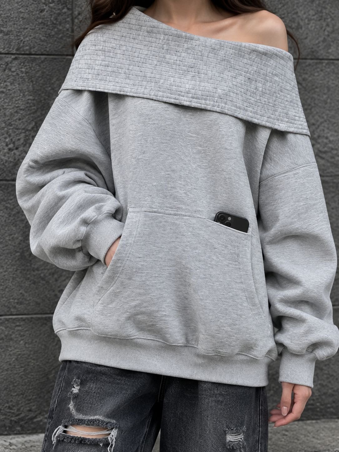 Amerikanischer Oversize Hoodie Damen Grau mit schräger Schulter, Streetwear im Dystopie-Stil