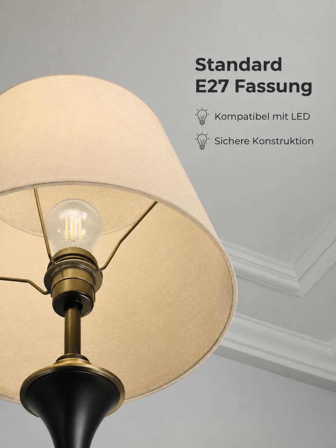 Stehlampe mit Ablage – perfekte Kombination aus Licht und Funktion