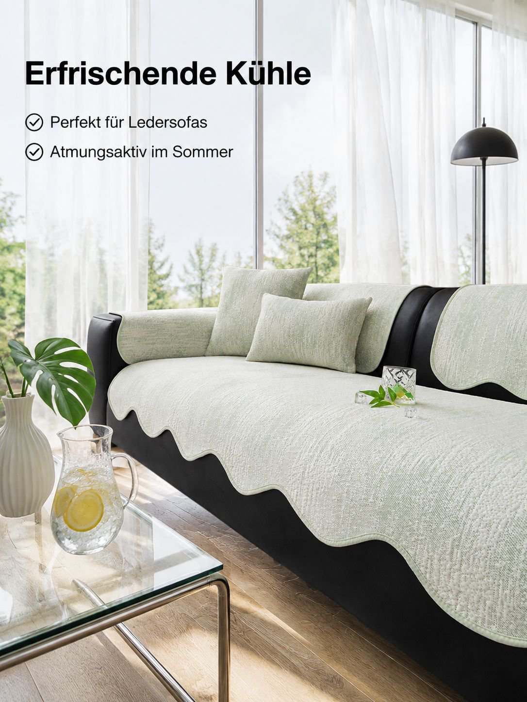 Rutschfeste Sommer-Sitzauflage auf modernem Sofa