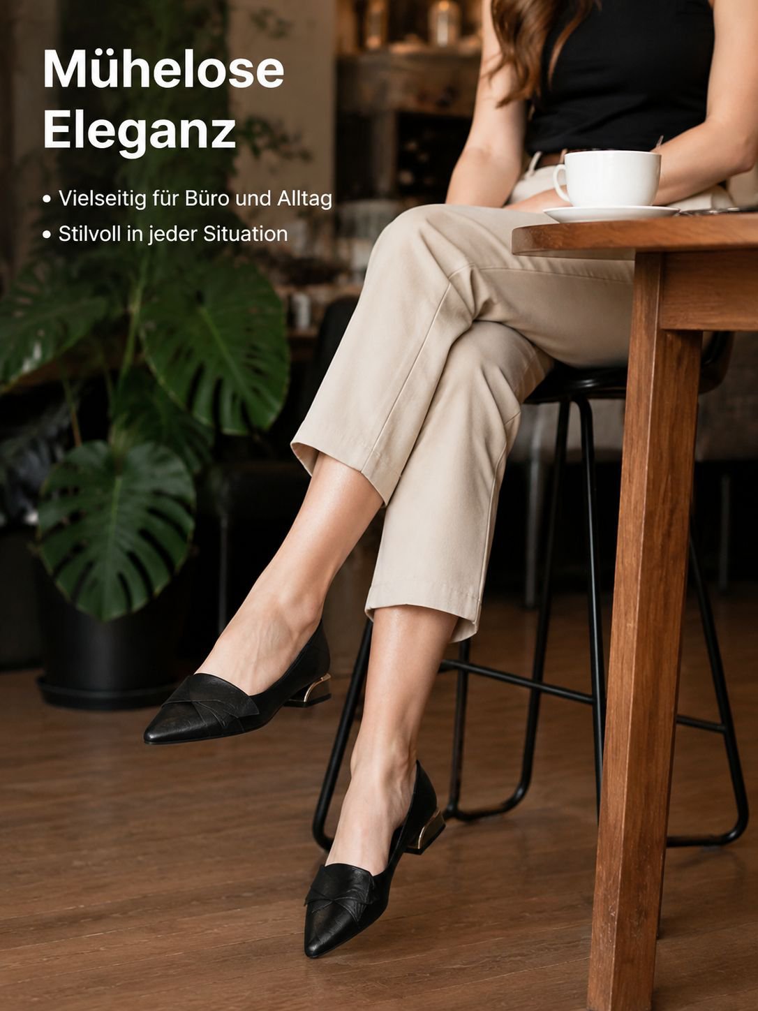 Schwarzer Damen-Slipper mit breitem Absatz – Frontalansicht
