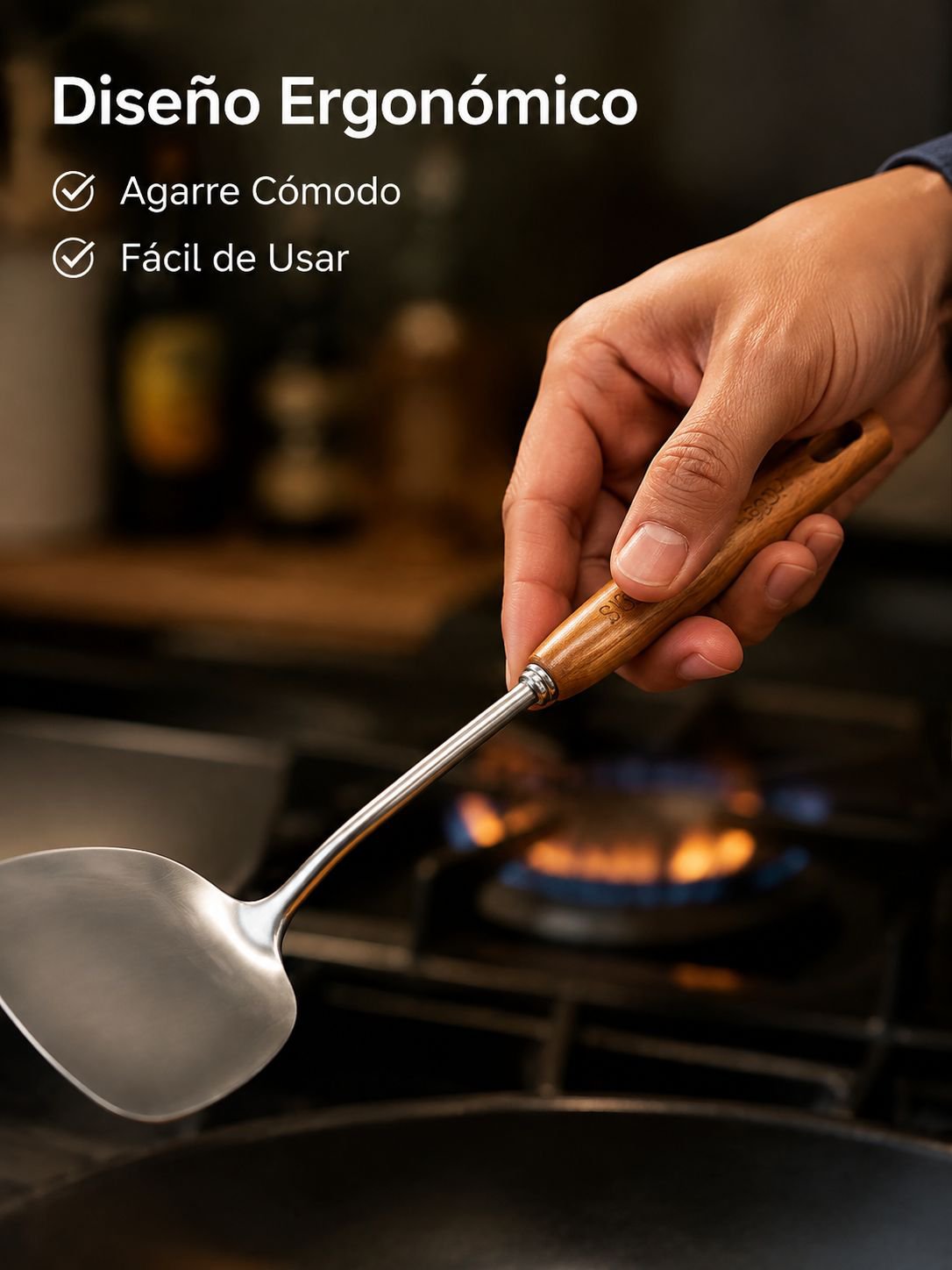 Espátula de cocina con mango de madera de sándalo