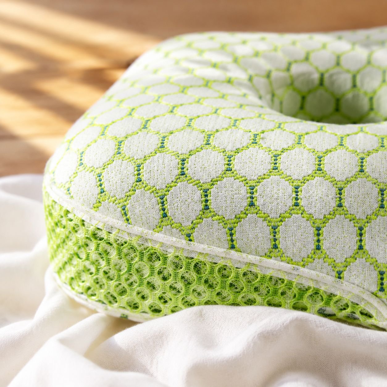Elderly Ear Pillow Single Hole High Quality Cotton Polyester Filling