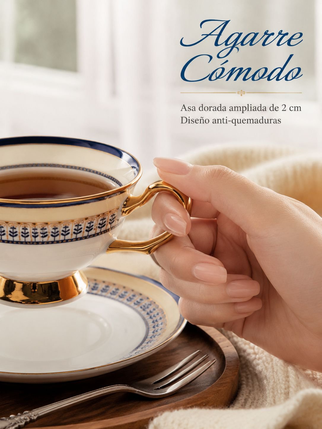 Taza de té de porcelana inglesa con borde dorado