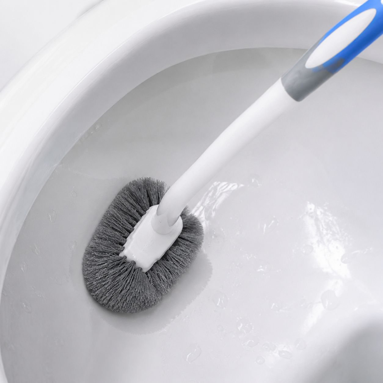 Hygienic toilet brush with drip-free design