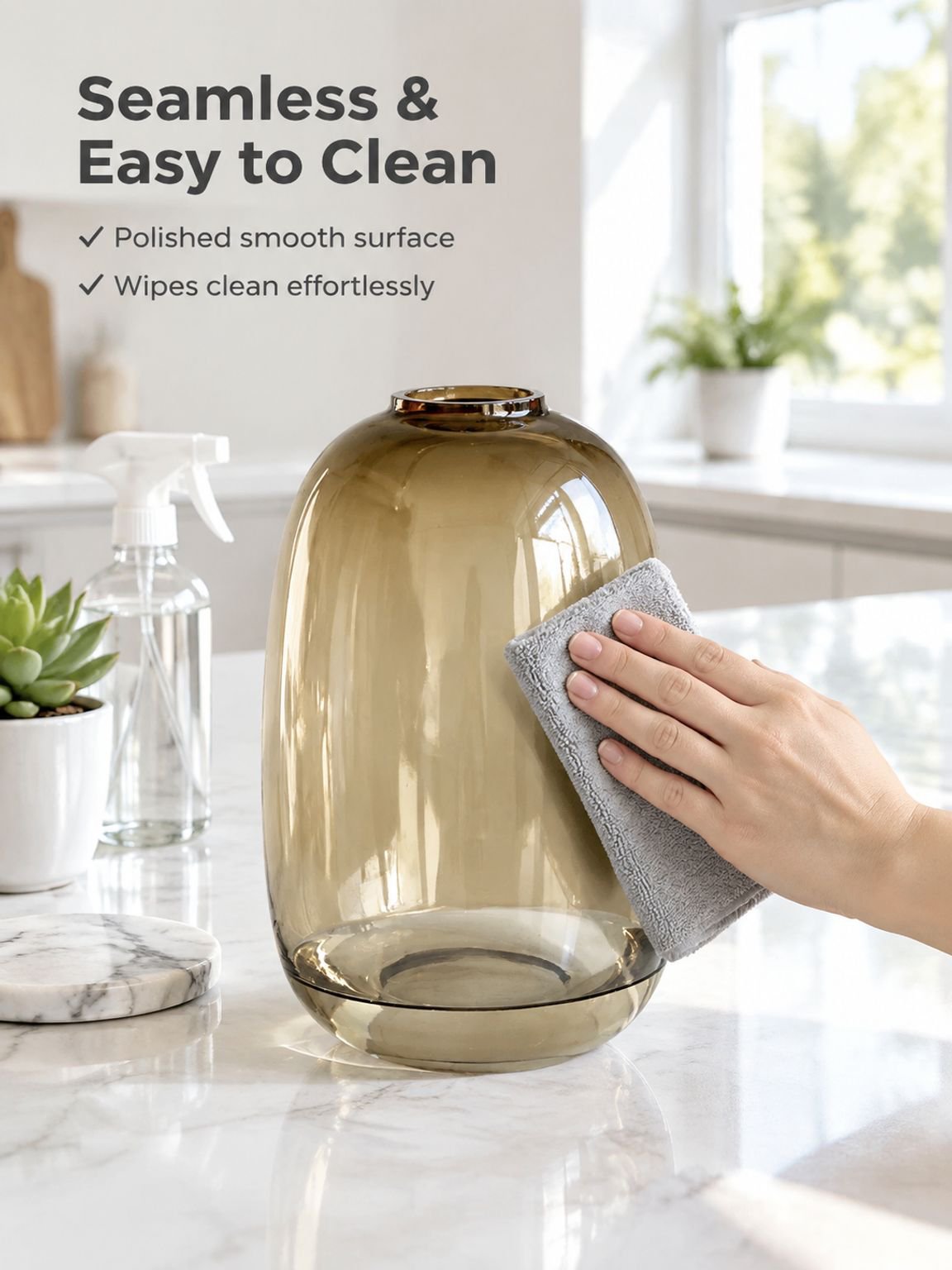 Belly-shaped clear vase with leafy hydroponic plants