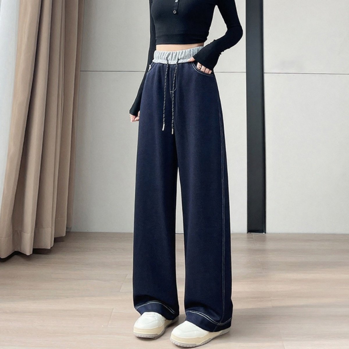 와이드 슬림 일자핏 팬츠 앞면 디자인