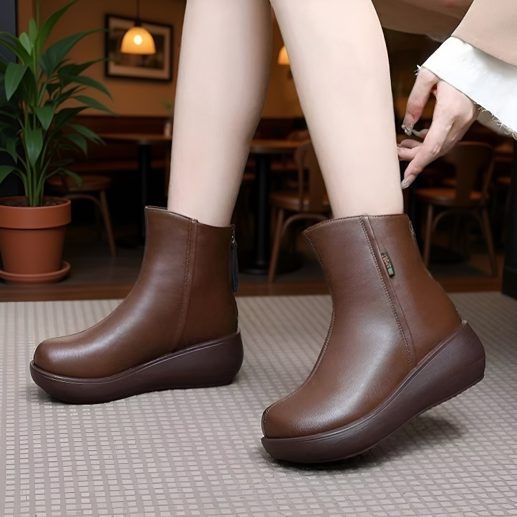 클래식 뒤 지퍼 레더 앵클