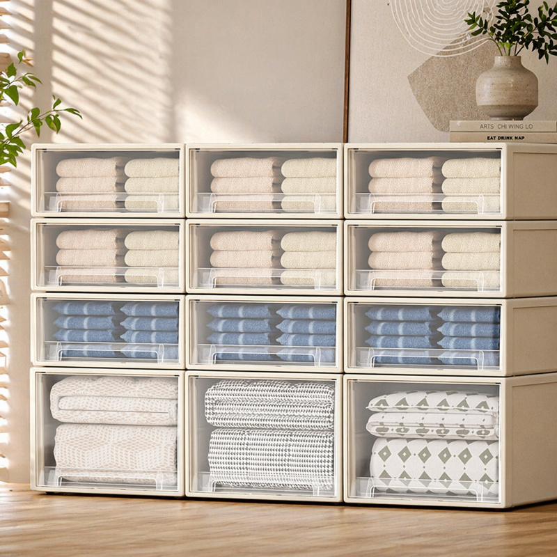Caja organizadora de ropa multifuncional en armario