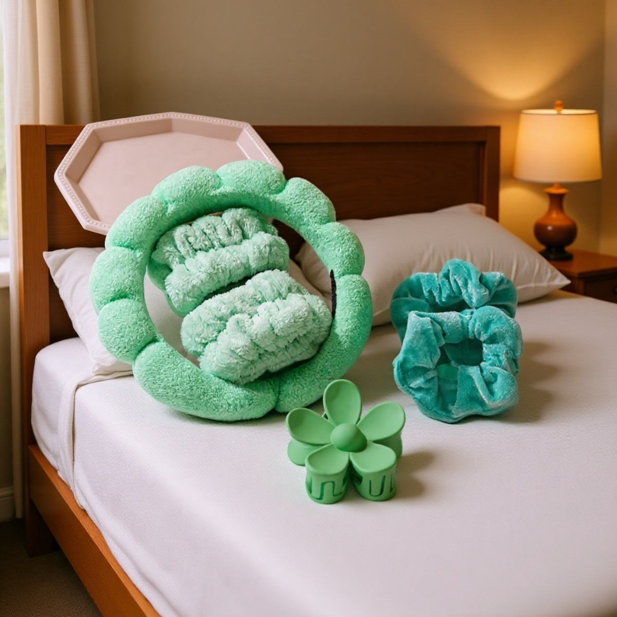 Set de 6 piezas: diadema nube, muñequeras y pinzas florales para el cabello