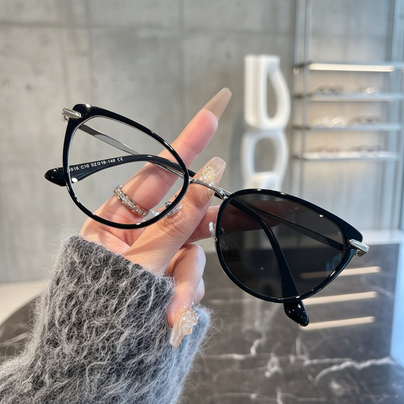 Blue light blocking cat eye glasses with metal frame