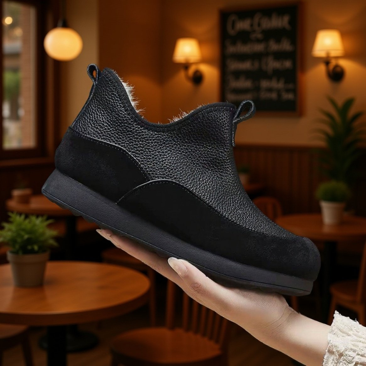 フリース裏地で快適なスノーブーツの断面図