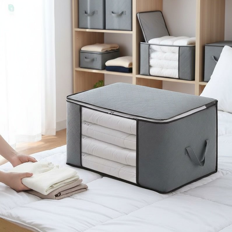 Large capacity quilt storage bag for clothes and bedding