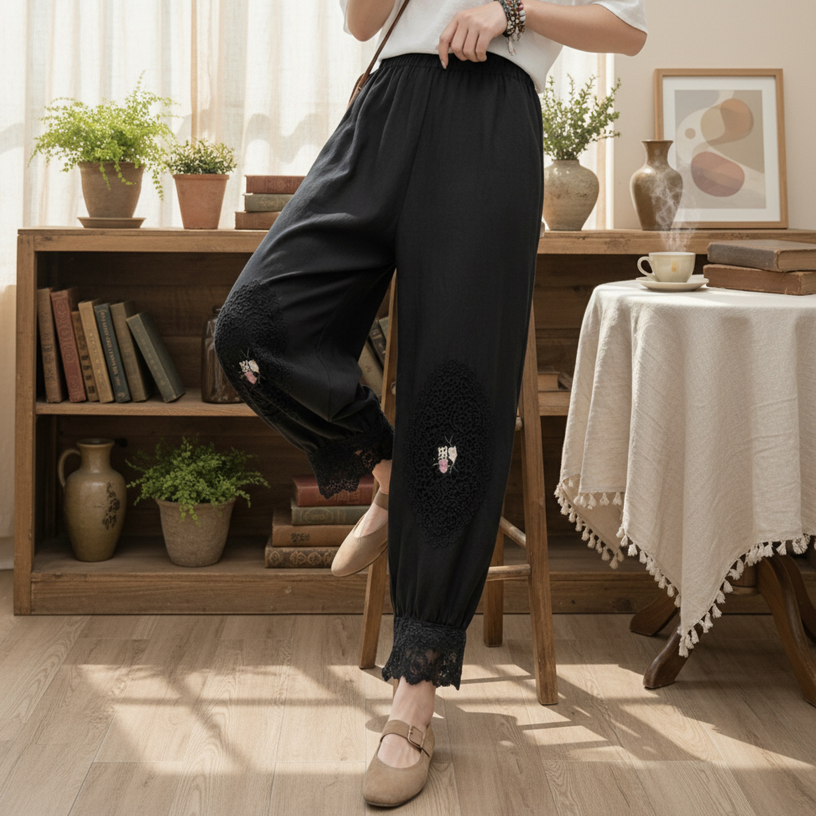 レース刺繍入りコットンリネンランタンパンツ（女性用）