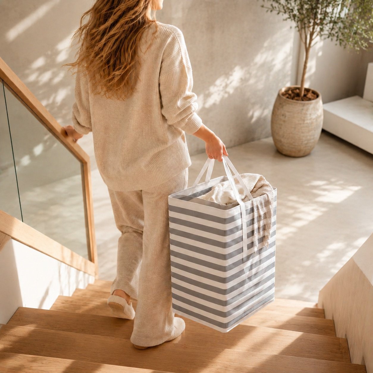 Storage basket suitable for yoga studios