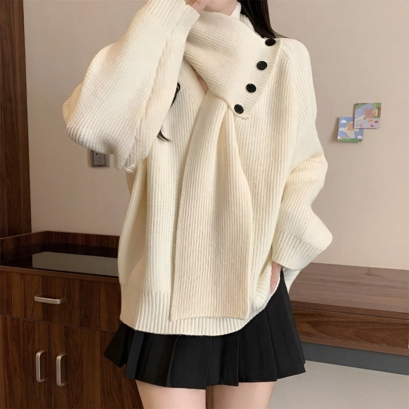 Vネックレディースニットのディテールアップ写真