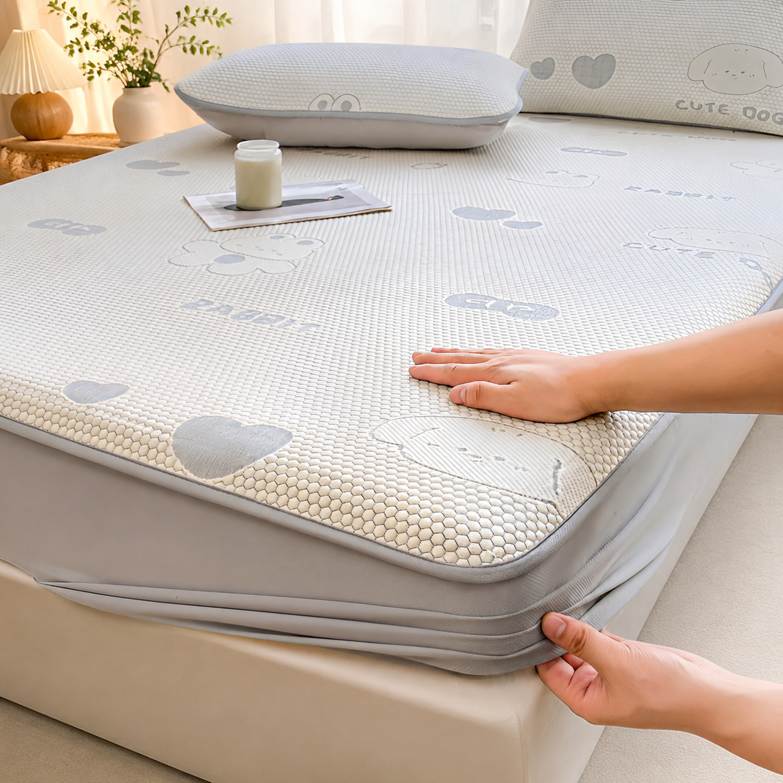 Baby & Mom Ice Silk Tofu Cooling Mat, Washable, Small Size