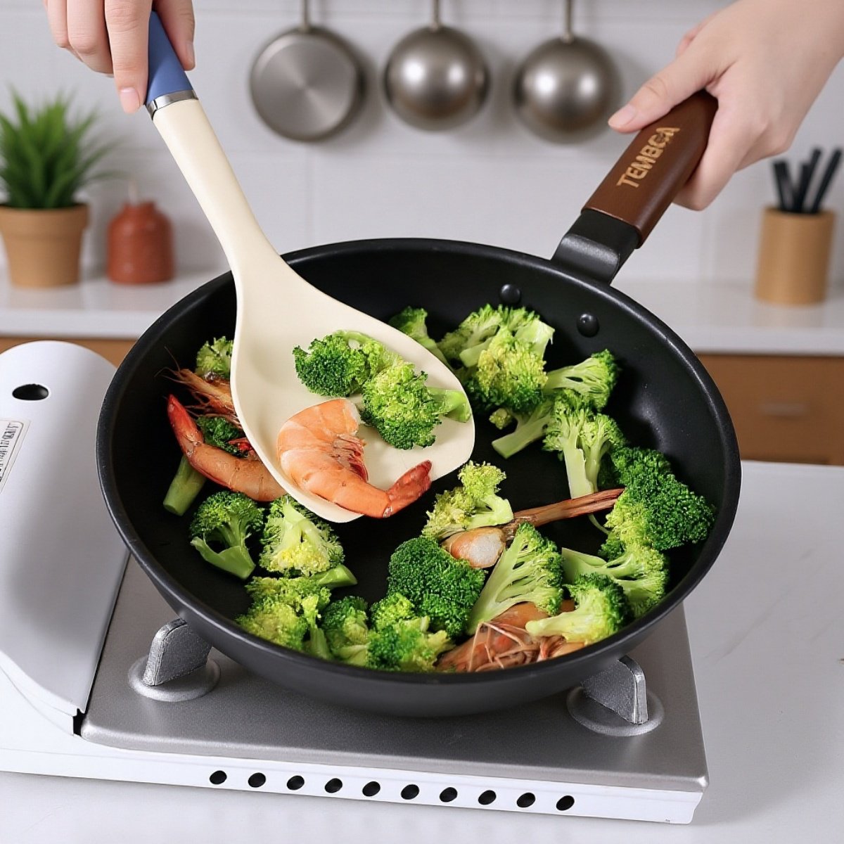 マンジャシリコンキッチンツールセット　人気の調理器具　業務用