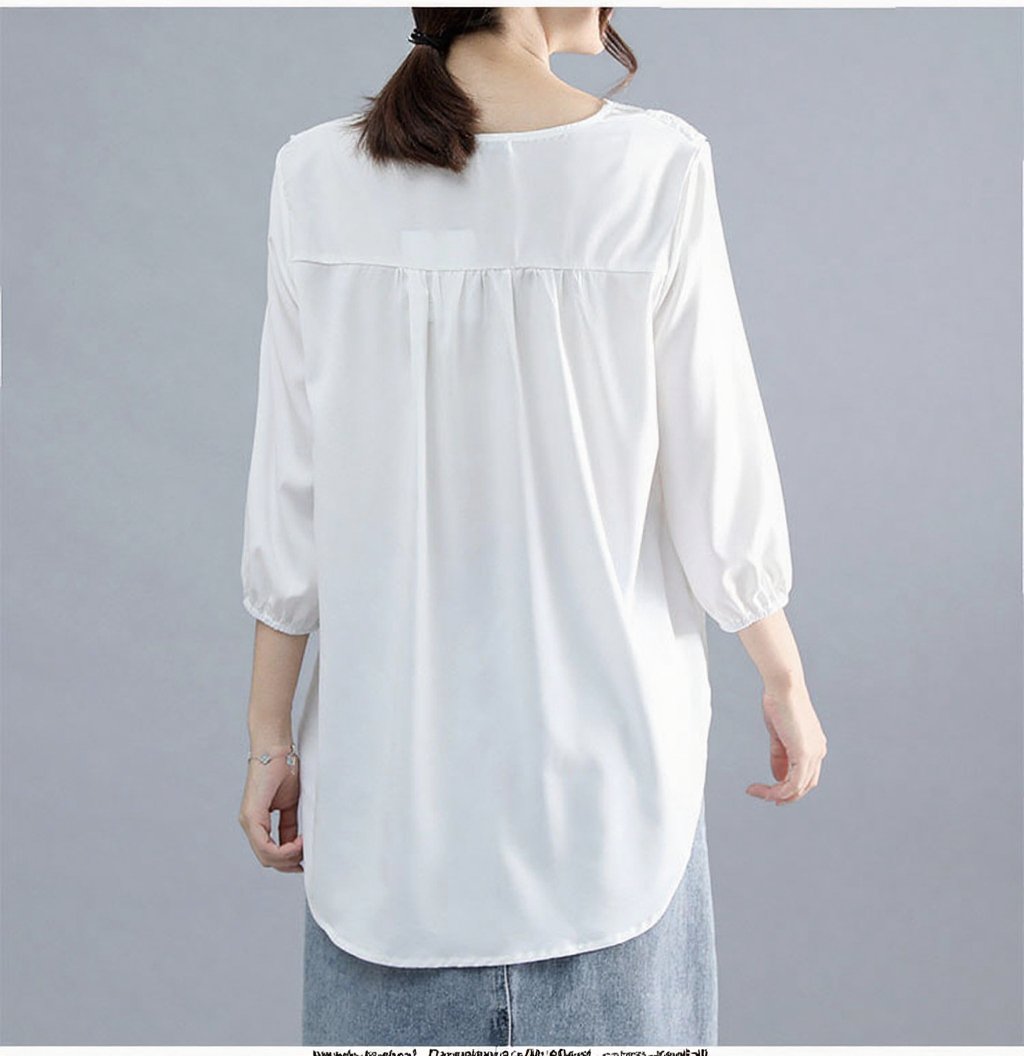 春夏新作ブラウスのコレクション