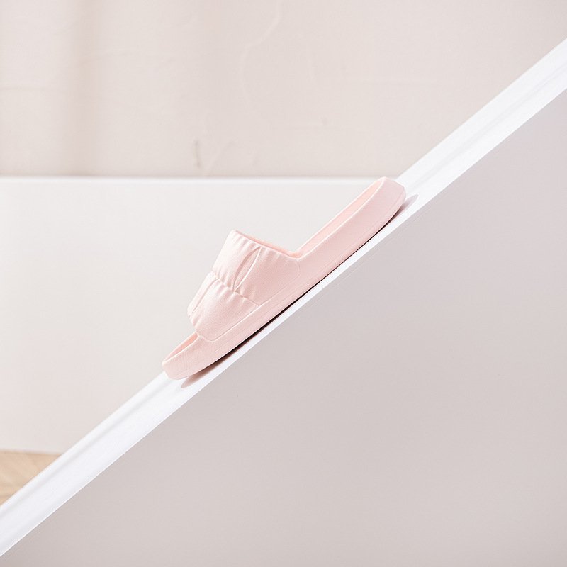 時尚夏季家居拖鞋，穿脫方便，易於清潔