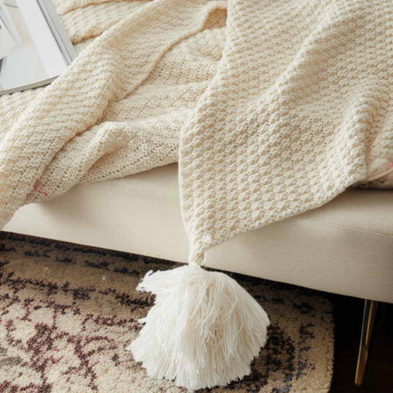 ベッドやソファにぴったりのブランケット