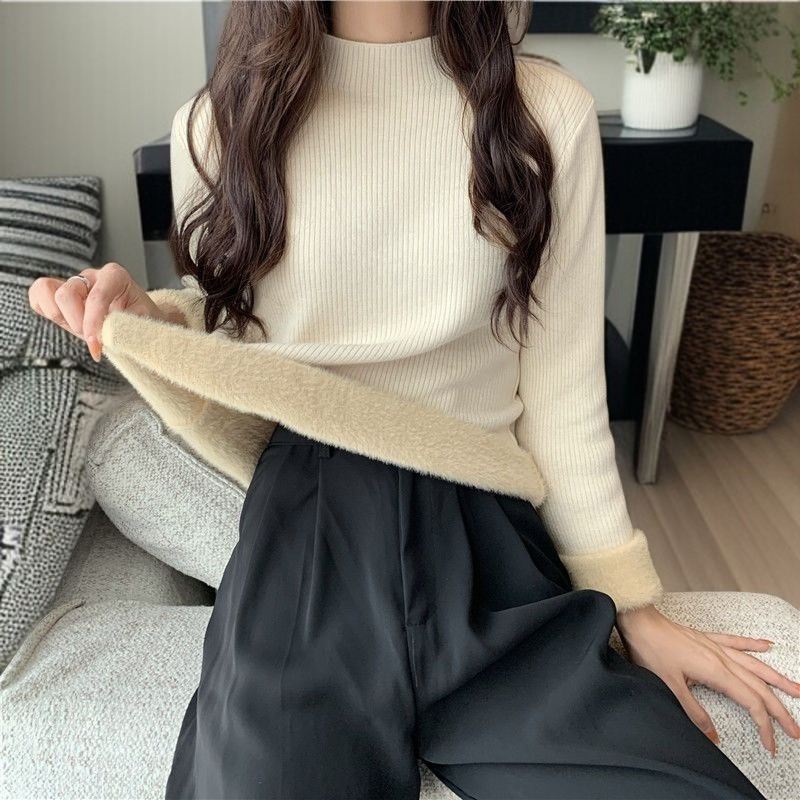 ハーフハイネックニットソーのディテール