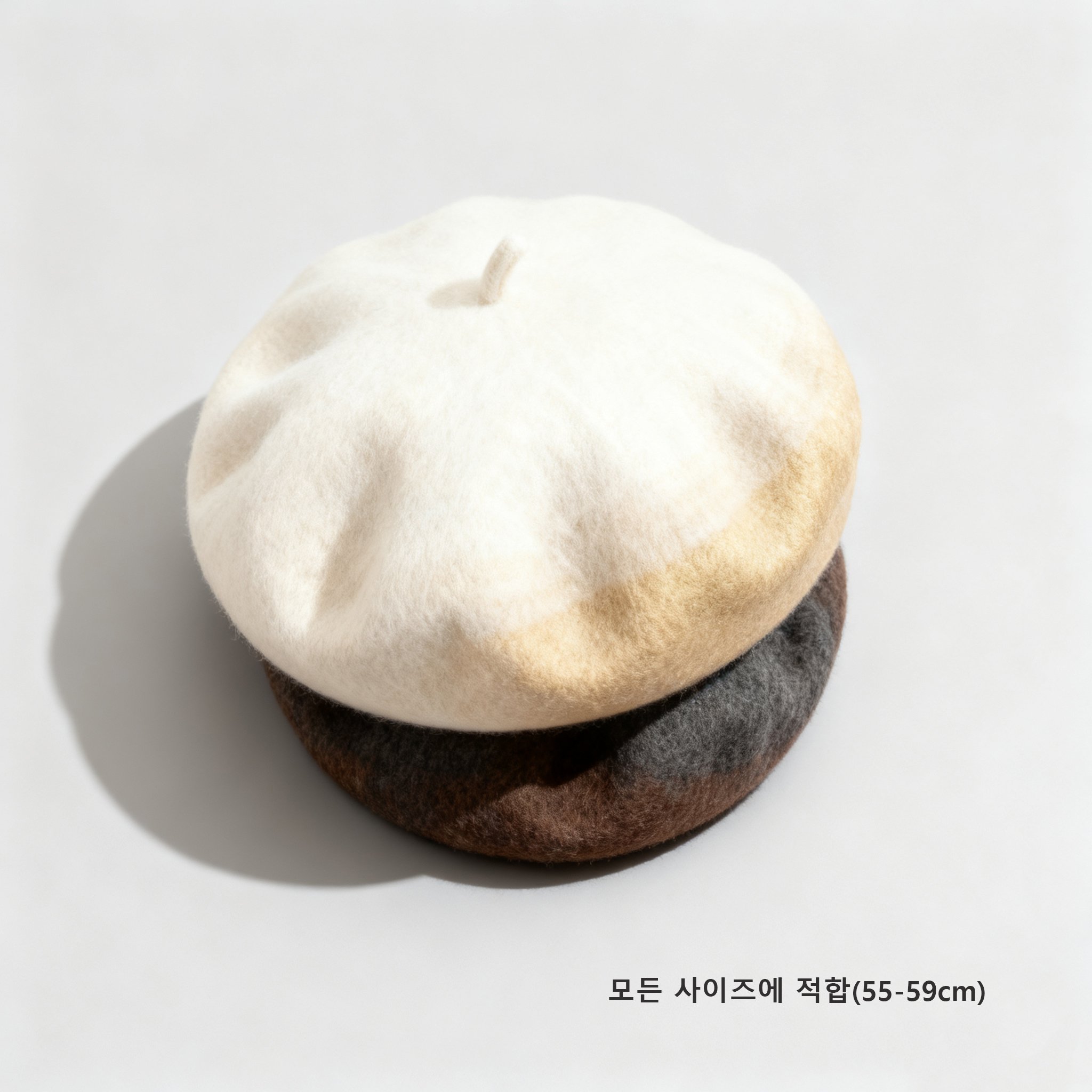 세련된 디자인의 겨울 베레모