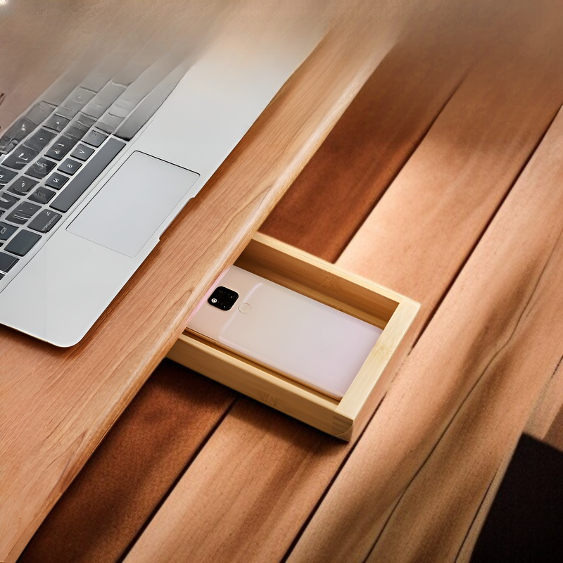 目に見えないペン収納ボックスの使用例