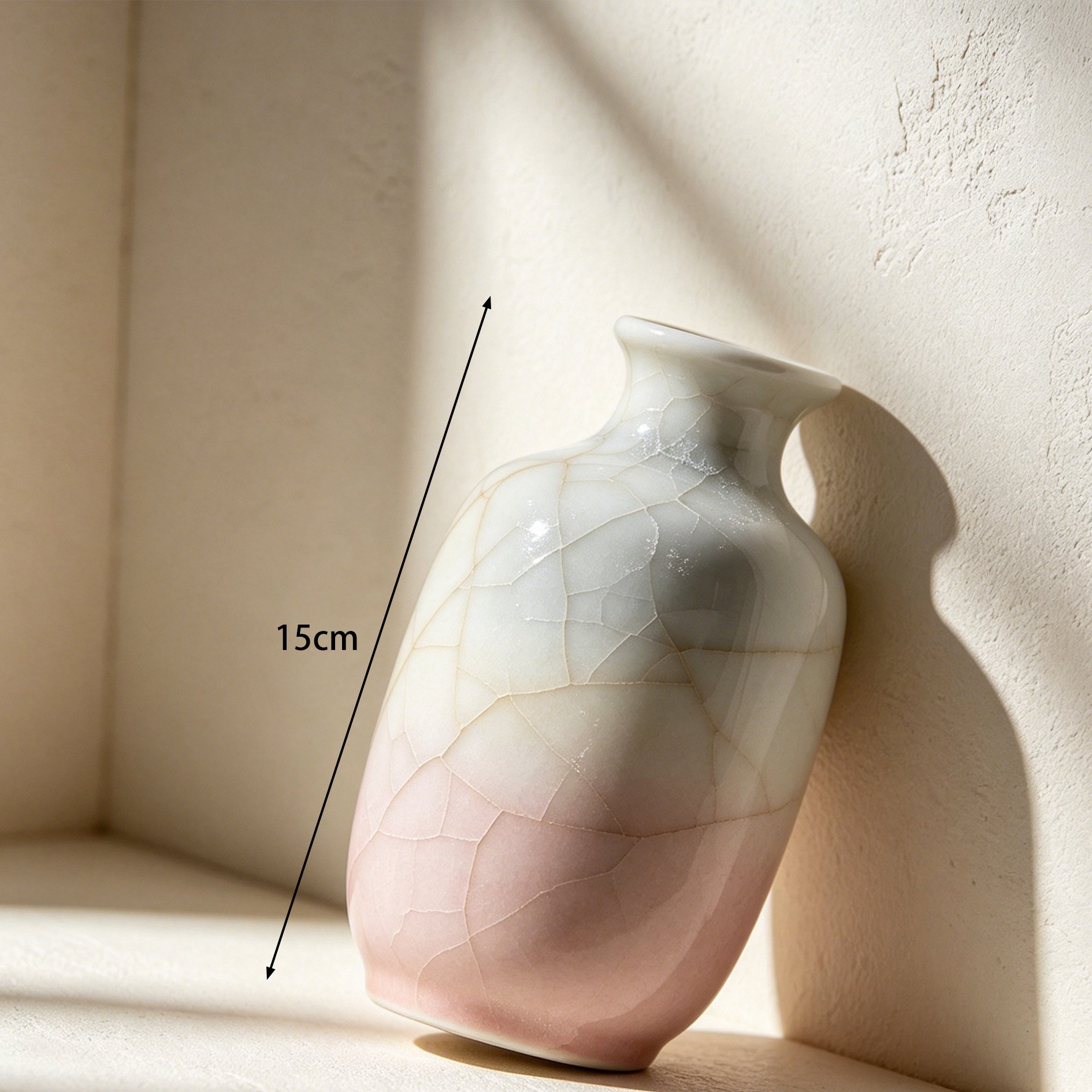 Moderne Blumenvase aus Keramik in Rosa und Weiß