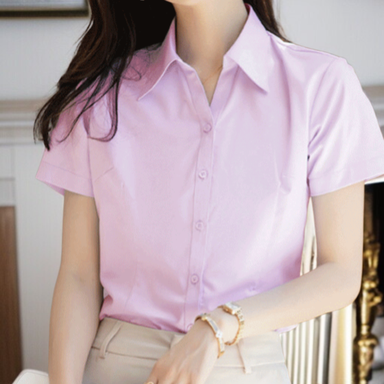 여성 작업복 대나무 긴팔 화이트 셔츠 착용 모습